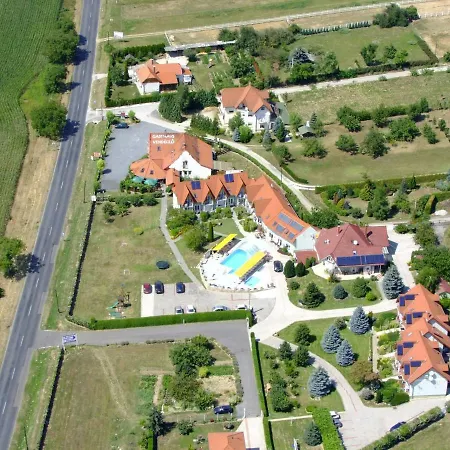 公寓 In Cserszegtomaj/balaton 18294 *